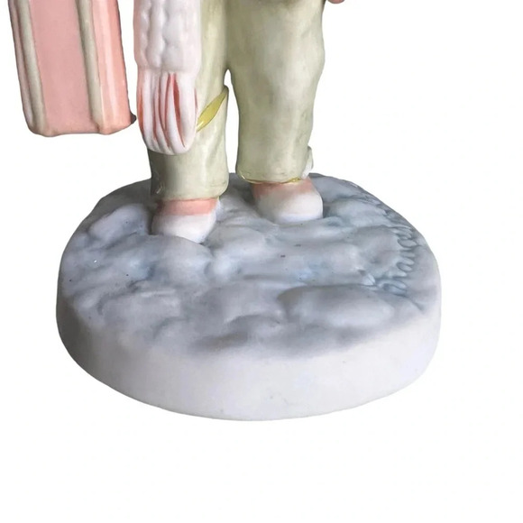 Frances Hook "All Bundled Up" signed by Barbara Hook Figurine dated 1982 - Picture 5 of 14